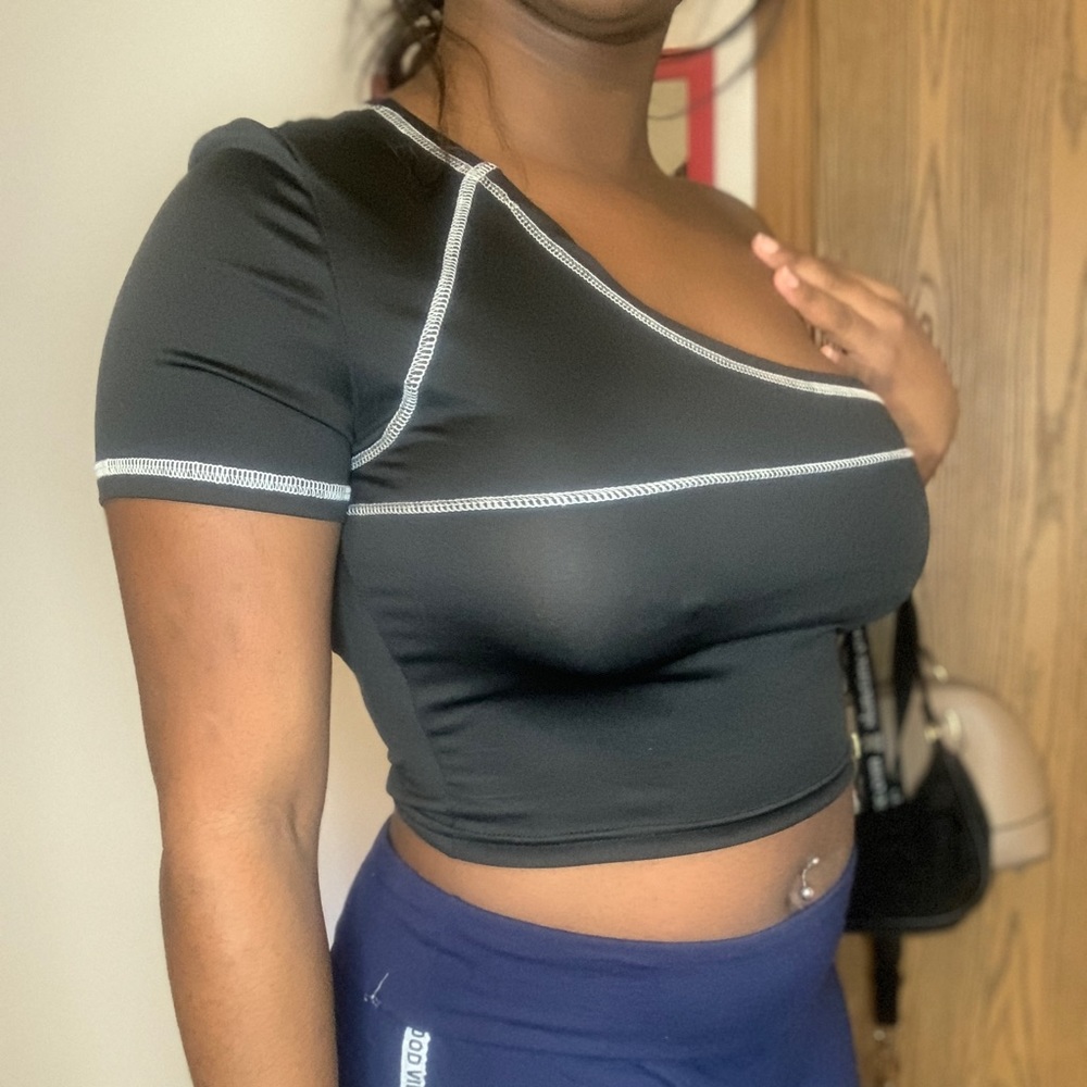 Yes it’s a another crop top sorry